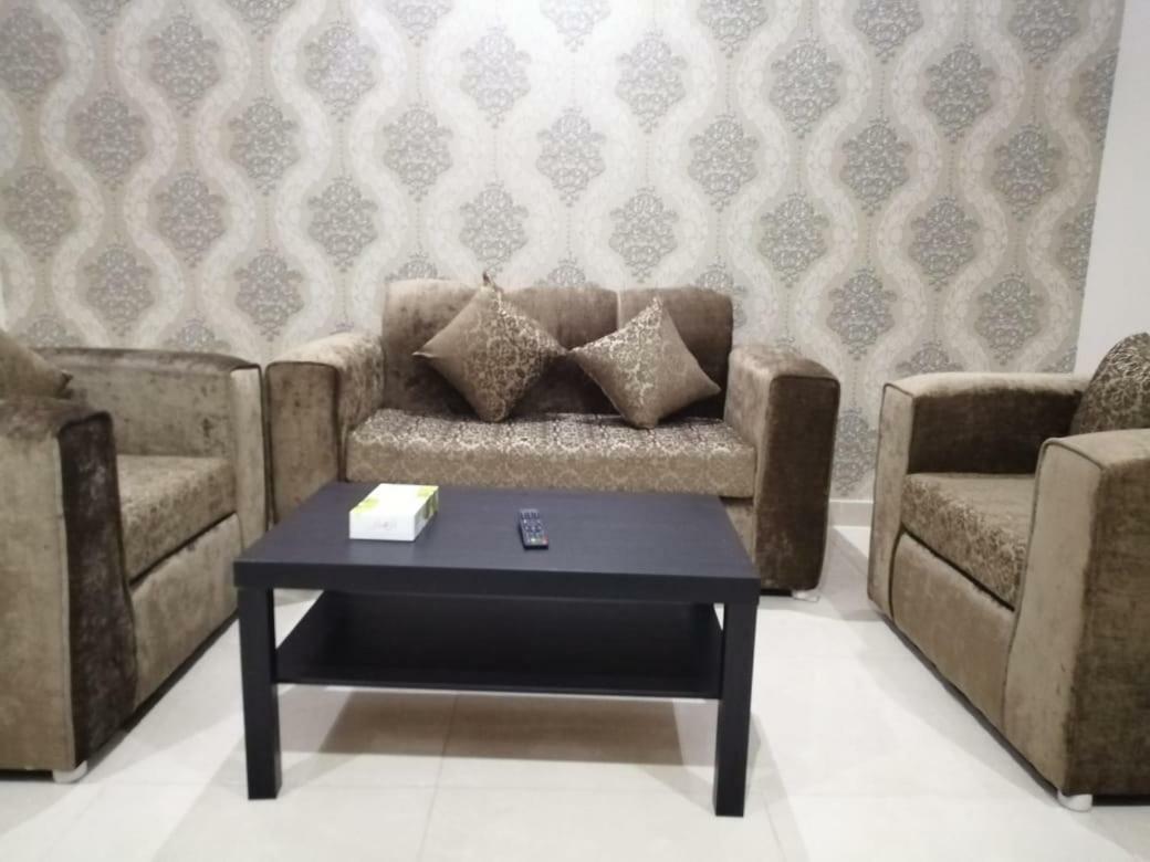 Rozana For Monthly And Yearly Rent Jidda Exteriör bild